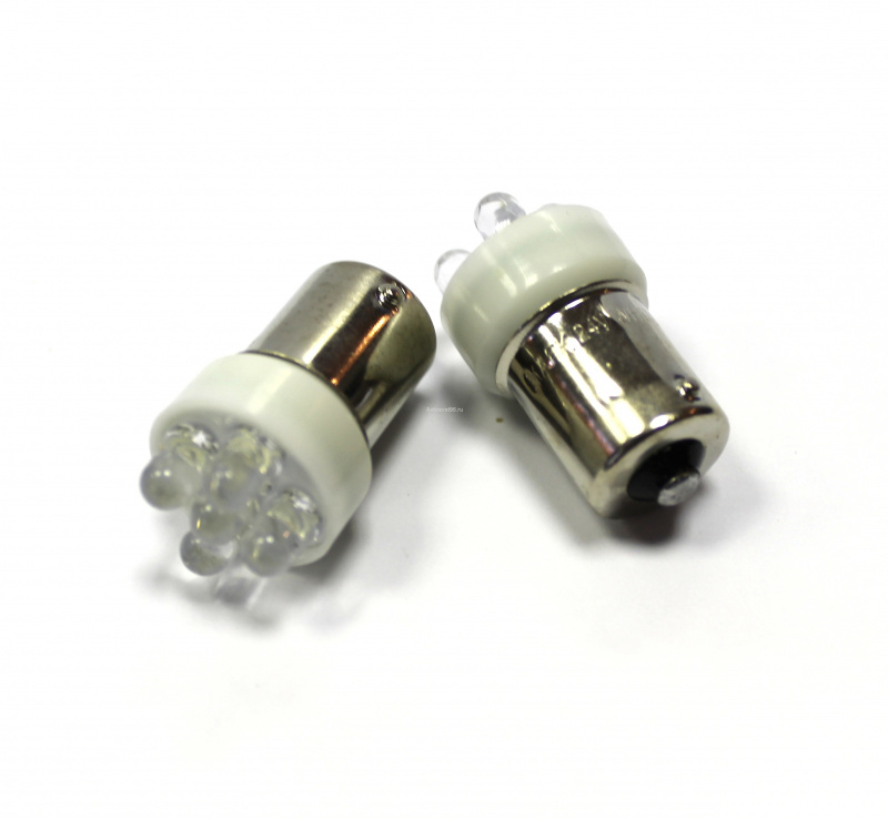 Светодиод для  повор. и стоп сигн. 24V T15 9LED (BA15S) WHITE (1/10)
