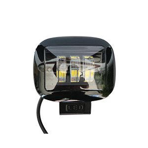 Прожектор для автомобиля 120*120*55мм, 2200Lm 12,5W  "C2R"
